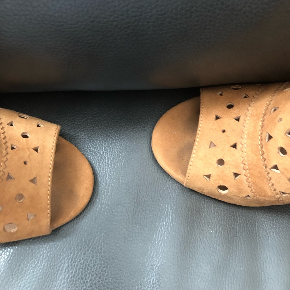 Torrid Peep Toe Suede Booties Women Tan Brown Lase - Picture 7 of 8